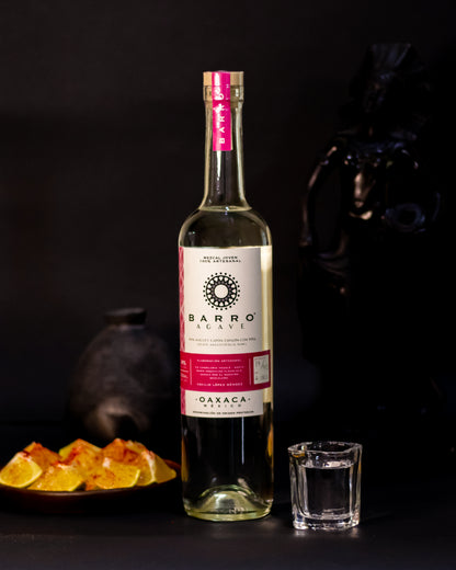 Mezcal Espadín Destilado con Piña (38% Vol. Alcohol)